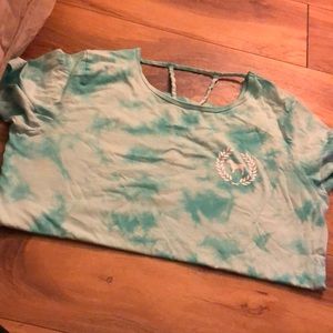 Tee shirt